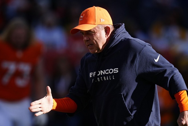 Denver Broncosin päävalmentaja saavutti kolmivuotisen suunnitelmansa ja eteni pudotuspeleihin